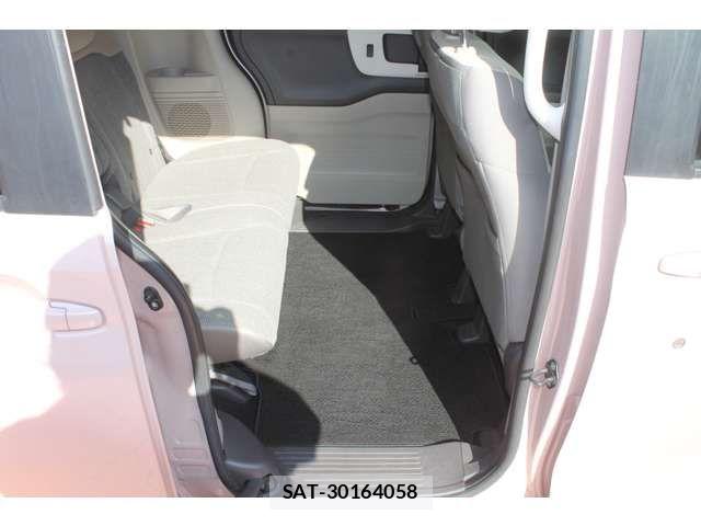 Honda N BOX 2019-12 7509372-18
