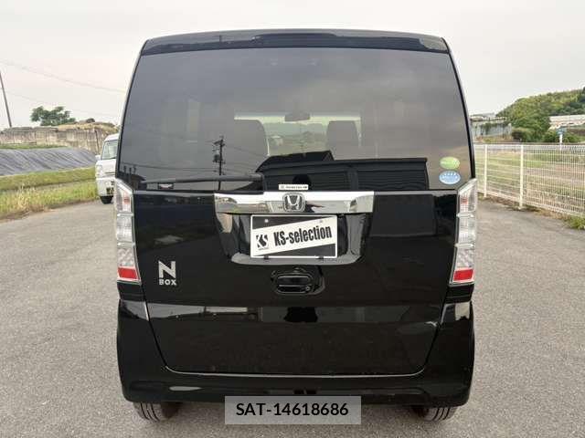 Honda N BOX 2017-06 7509379-2