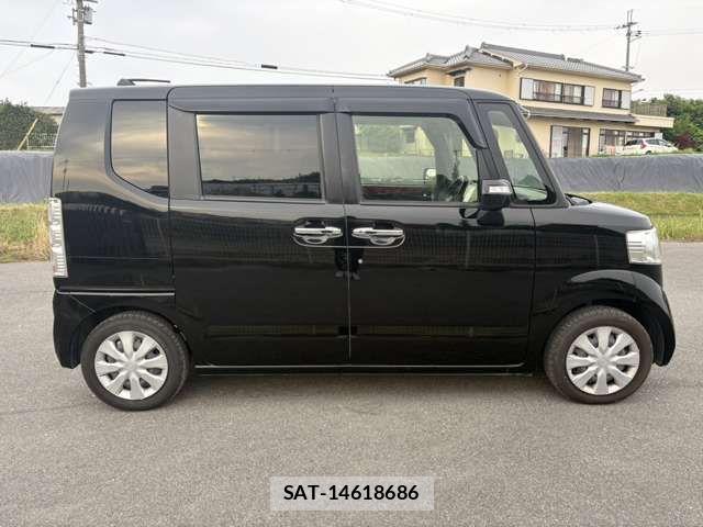 Honda N BOX 2017-06 7509379-3
