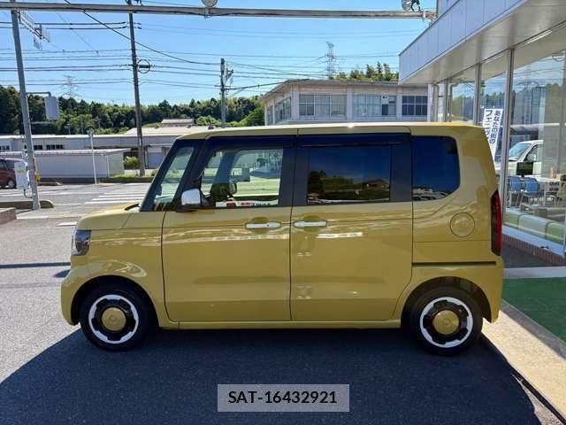 Honda N BOX 2023-12 7501750-5