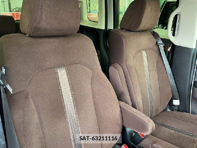 Honda N BOX 2019-07 7562503-9