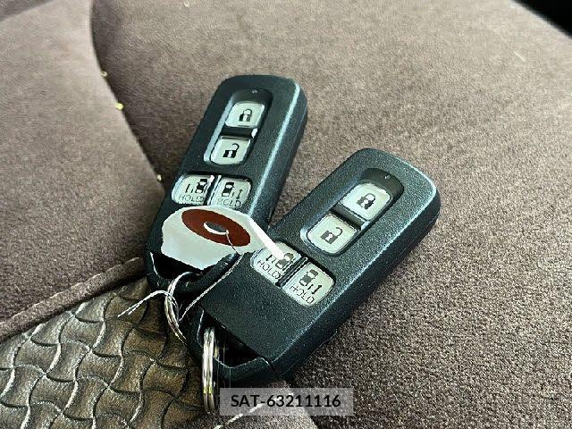 Honda N BOX 2019-07 7562503-18
