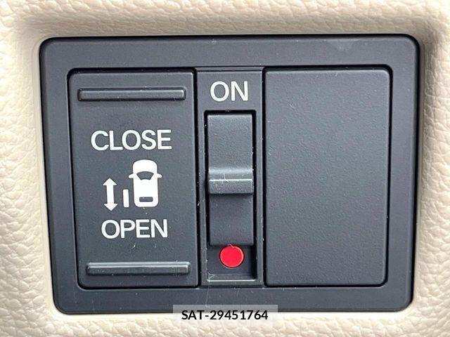 Honda N BOX 2019-07 7562522-4