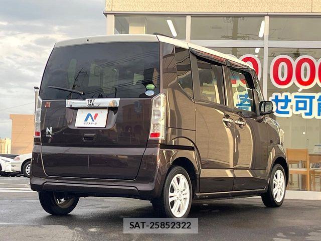 Honda N BOX 2016-04 7562521-17