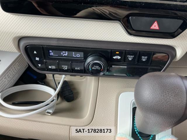 Honda N BOX 2017-12 7562523-10