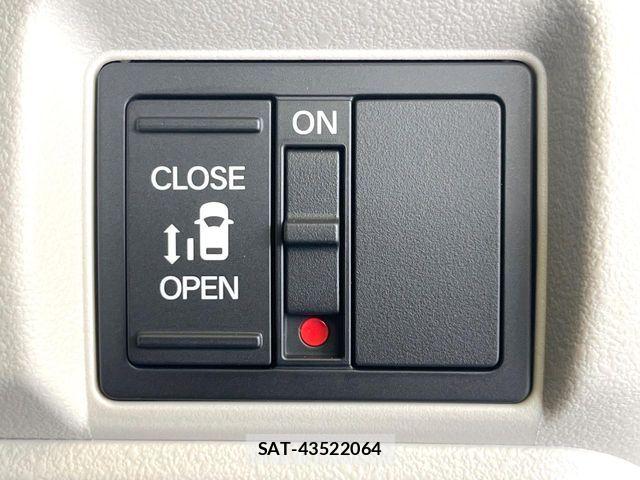 Honda N BOX 2026-06 7562491-2