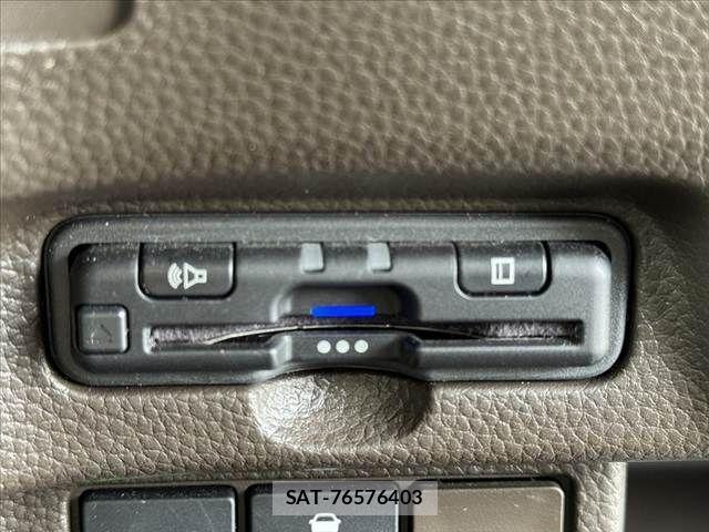 Honda N BOX 2021-06 7562511-25