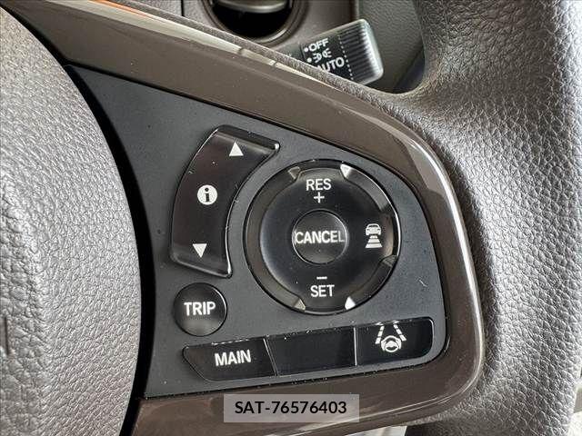 Honda N BOX 2021-06 7562511-28