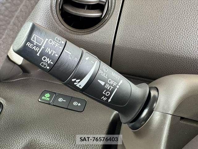 Honda N BOX 2021-06 7562511-29