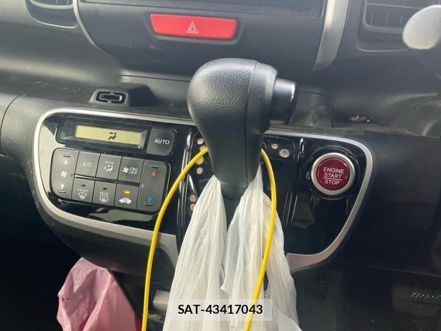 Honda N BOX 2015-12 7562524-11