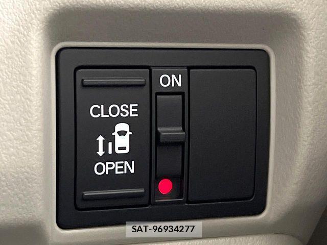 Honda N BOX 2026-06 7562490-4
