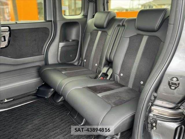 Honda N BOX 2021-07 7618421-17