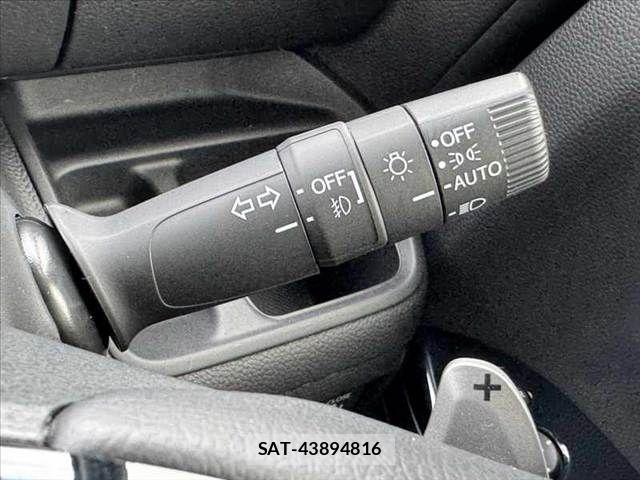 Honda N BOX 2021-07 7618421-23