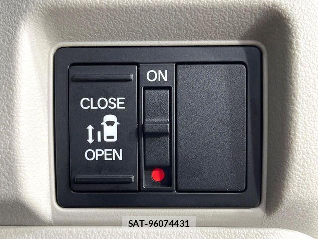 Honda N BOX 2025-10 7618406-6