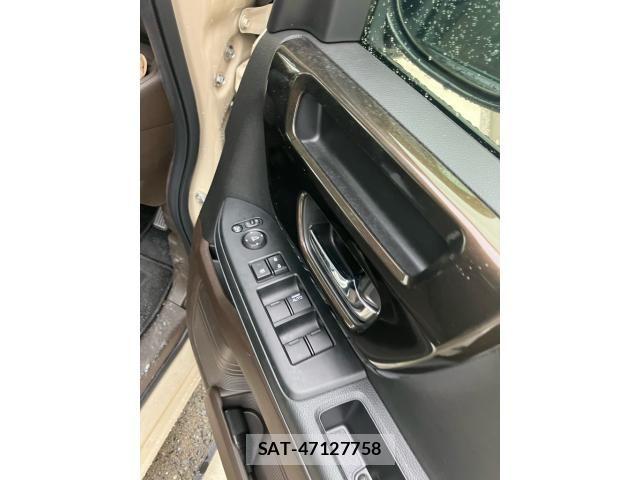 Honda N BOX 2023-05 7618411-14