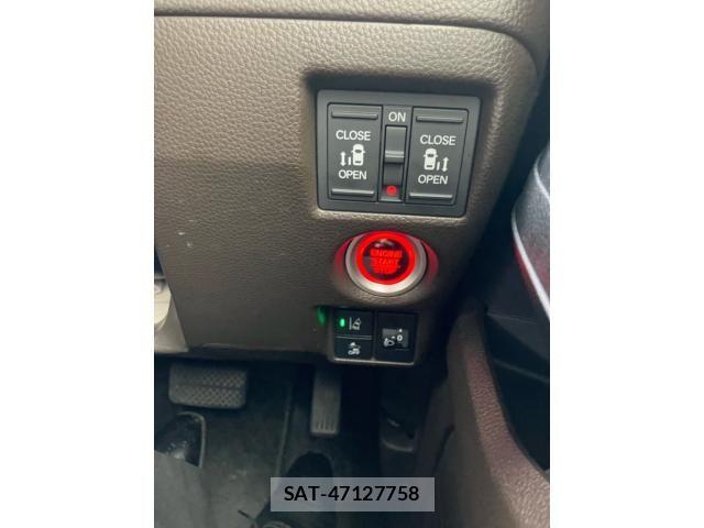 Honda N BOX 2023-05 7618411-16
