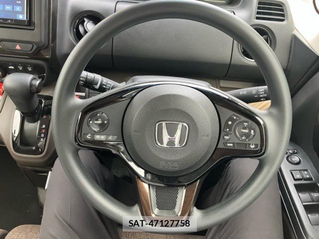 Honda N BOX 2023-05 7618411-17