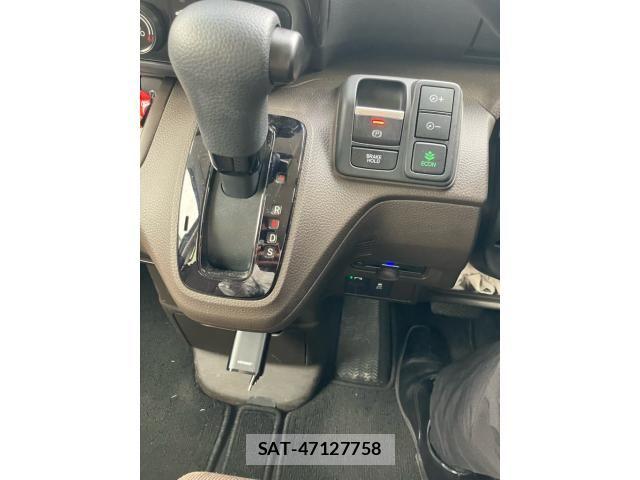 Honda N BOX 2023-05 7618411-21