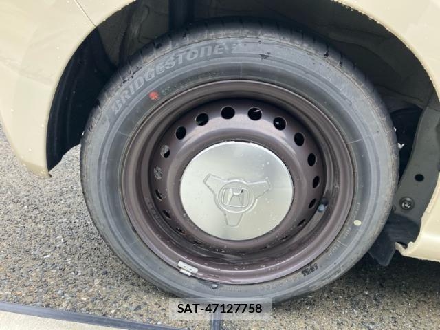 Honda N BOX 2023-05 7618411-7