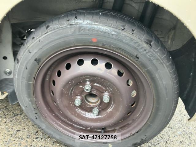 Honda N BOX 2023-05 7618411-8