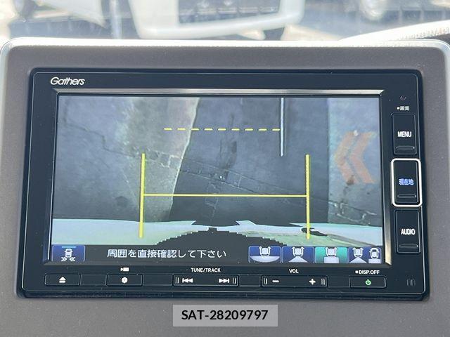 Honda N BOX 2020-10 7618475-12