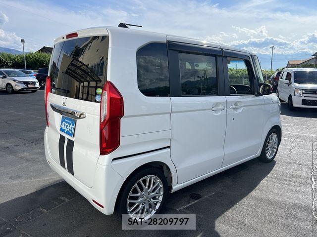 Honda N BOX 2020-10 7618475-3