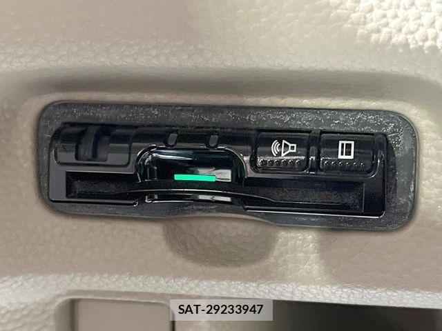 Honda N BOX 2019-02 7618481-8