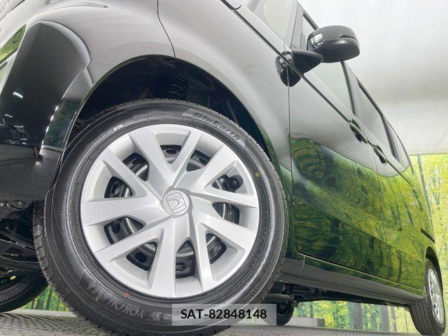 Honda N BOX 2026-06 7618430-12