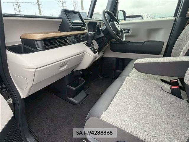 Honda N BOX 2024-05 7618468-11