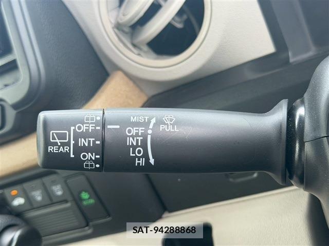 Honda N BOX 2024-05 7618468-20