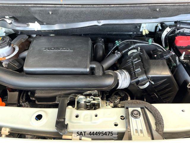Honda N BOX 2025-01 7618409-17
