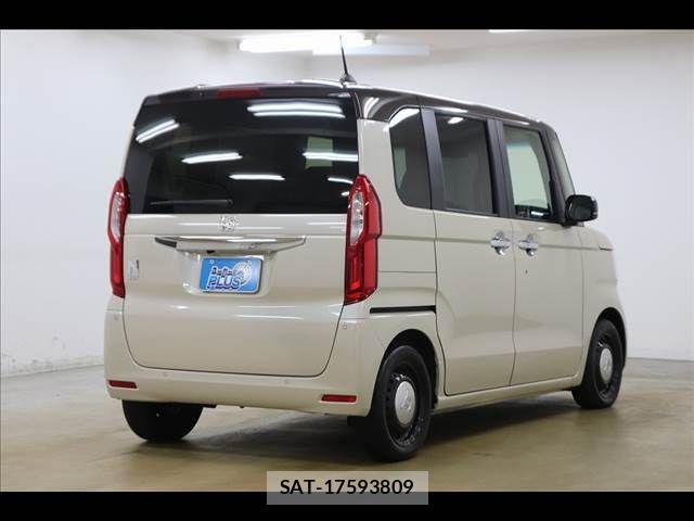 Honda N BOX 2022-06 7618456-18