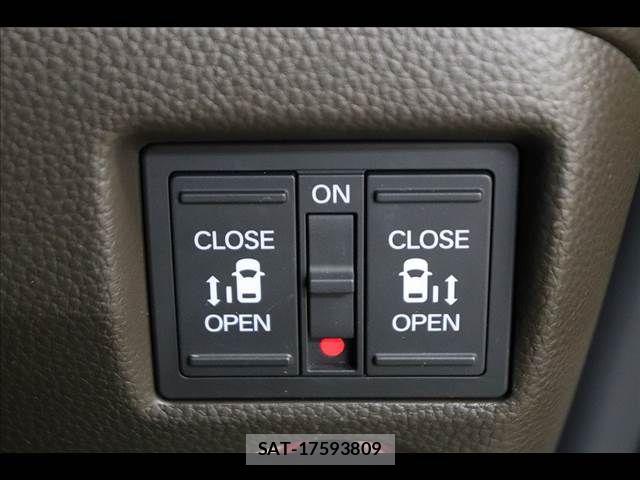 Honda N BOX 2022-06 7618456-2