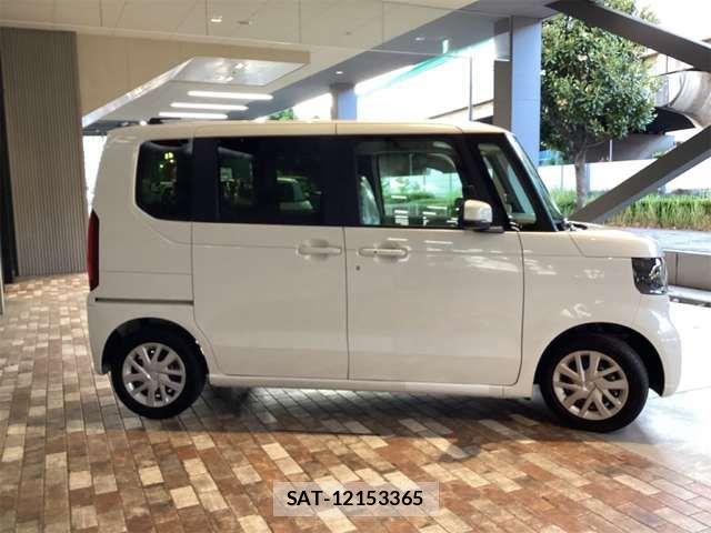 Honda N BOX 2026-05 7618417-6