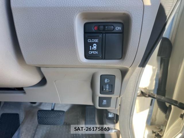 Honda N BOX 2016-03 7618527-17