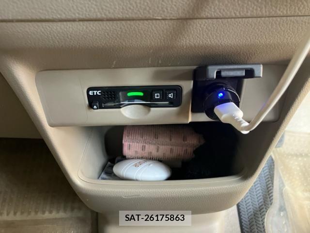 Honda N BOX 2016-03 7618527-23