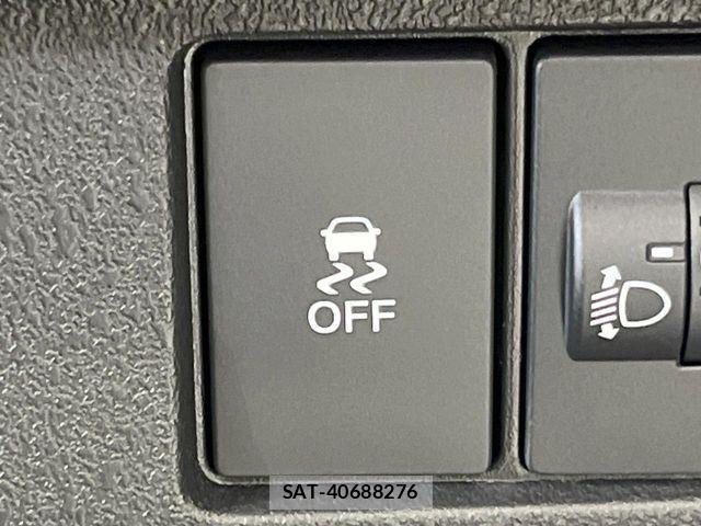 Honda N BOX 2026-06 7618416-6
