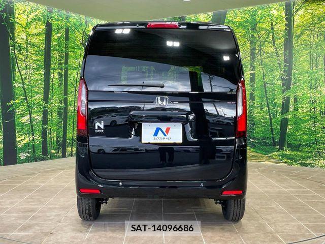 Honda N BOX 2026-06 7618432-14