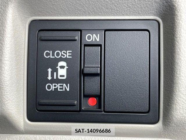 Honda N BOX 2026-06 7618432-2