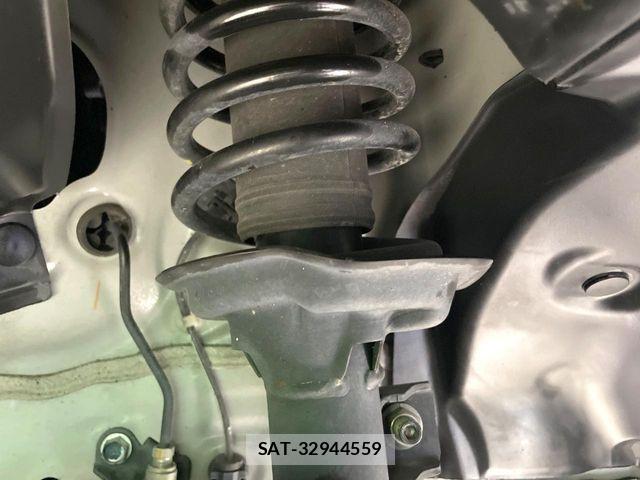 Honda N BOX 2023-09 7618410-19