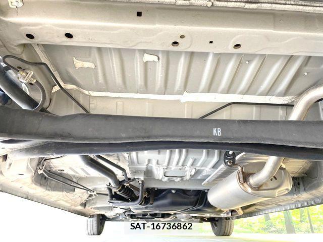 Honda N BOX 2023-04 7618464-19