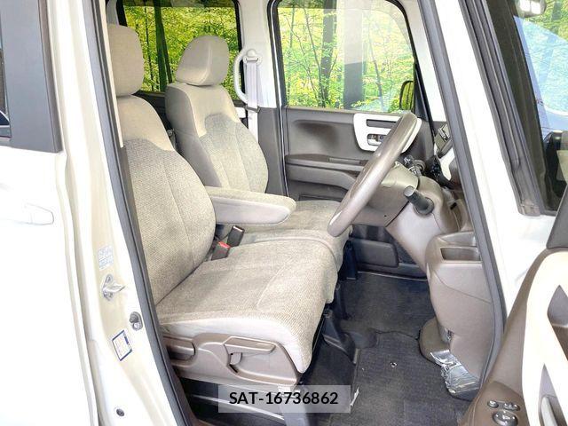 Honda N BOX 2023-04 7618464-8