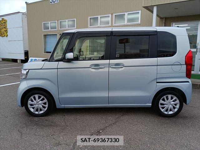 Honda N BOX 2019-03 7618502-4