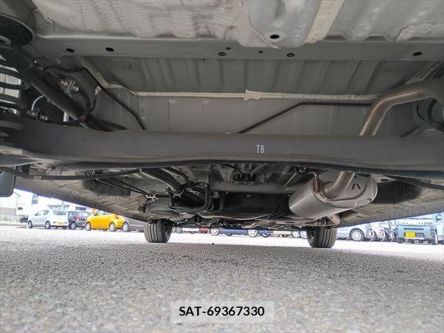 Honda N BOX 2019-03 7618502-5
