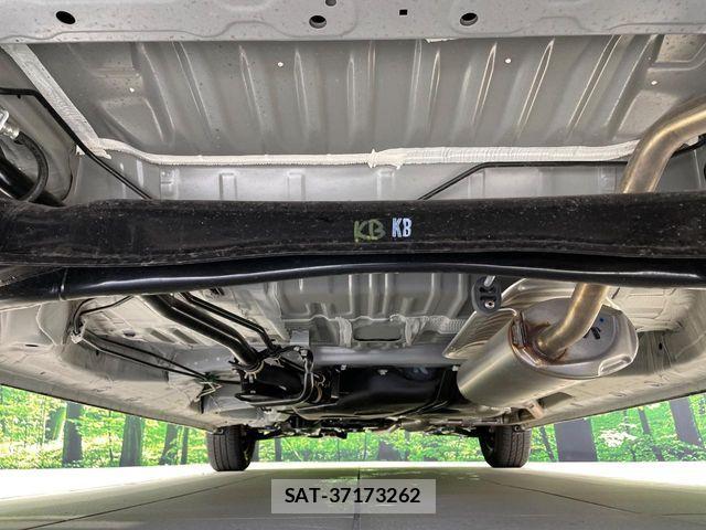 Honda N BOX 2025-10 7618415-18
