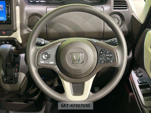 Honda N BOX 2022-03 7618474-11