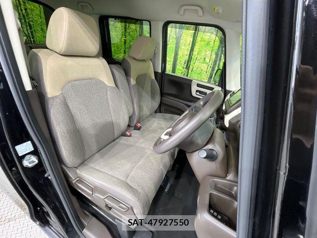 Honda N BOX 2022-03 7618474-8
