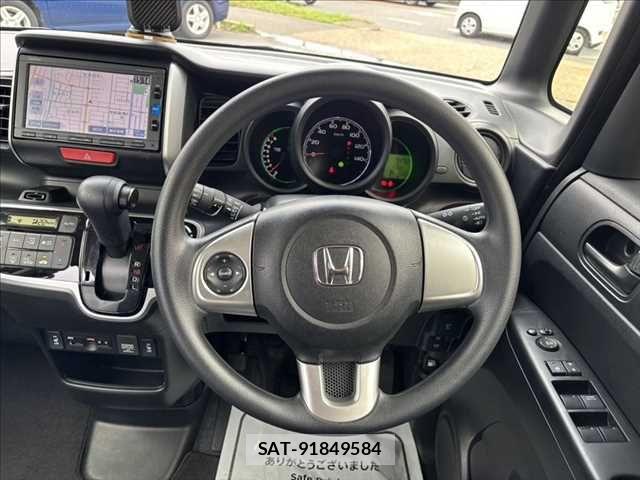 Honda N BOX 2017-08 7618492-10
