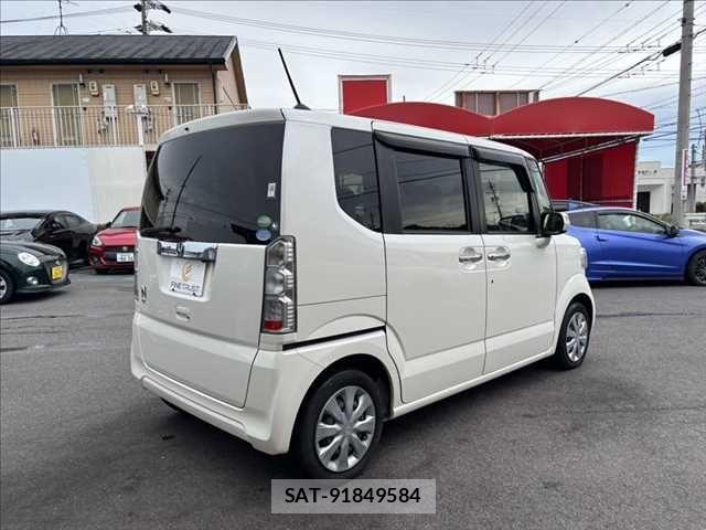 Honda N BOX 2017-08 7618492-17