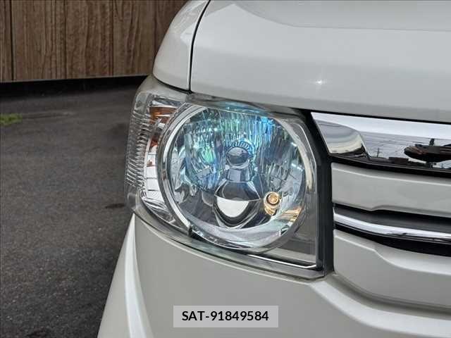 Honda N BOX 2017-08 7618492-28